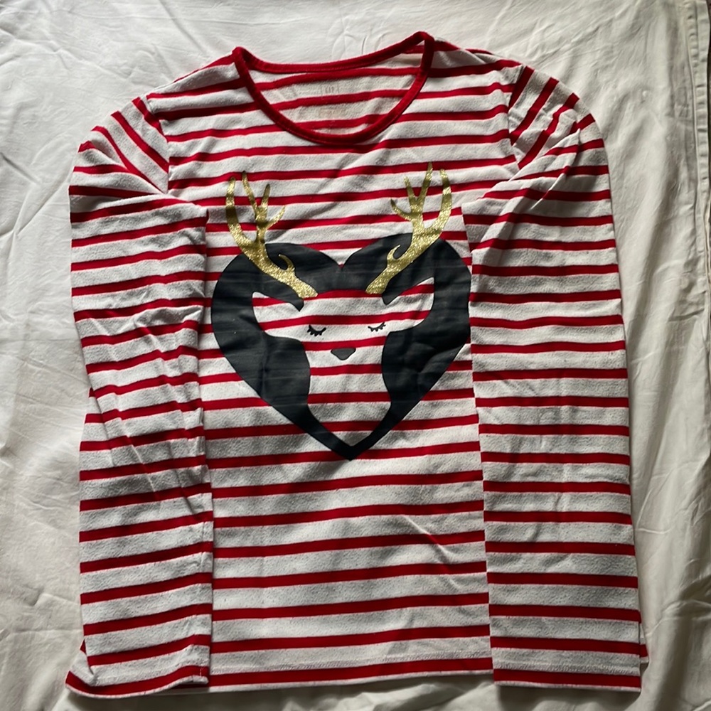 Gap red and white striped pajama top with deer